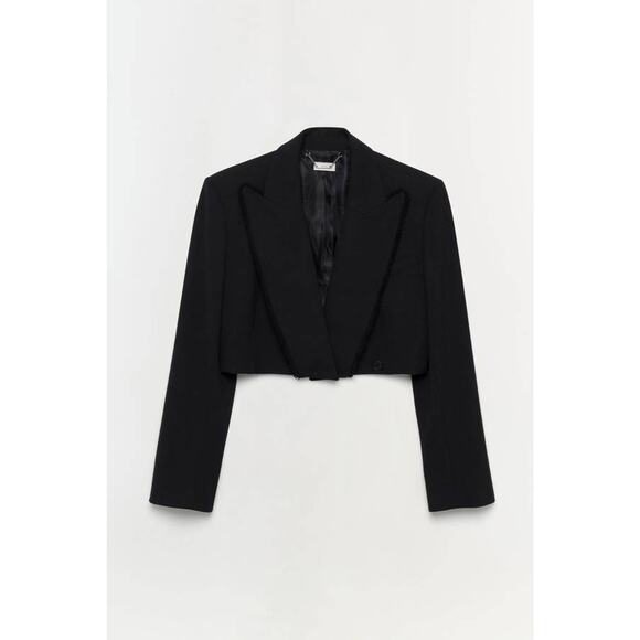 ***Not Available*** Cropped Blazer in - Picture 4 of 4